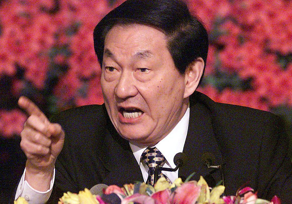 2000年3月中，台湾总统大选前几天，朱镕基在人大记者会回答记者询问时，强烈批评台湾总统大选及台独。
