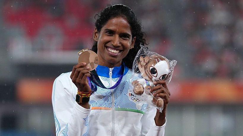 ஆசிய விளையாட்டில் 400 மீ தடை தாண்டும் ஓட்டத்தில் வெண்கலம் வென்ற வித்யா ராம்ராஜ்